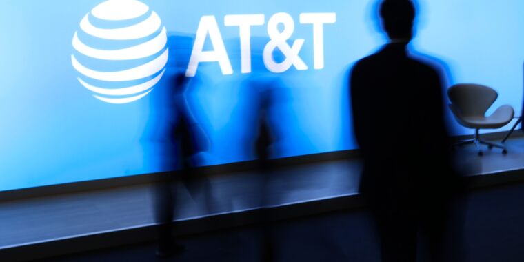 AT&T Compliance Plan for FCC Outage - Market Insights