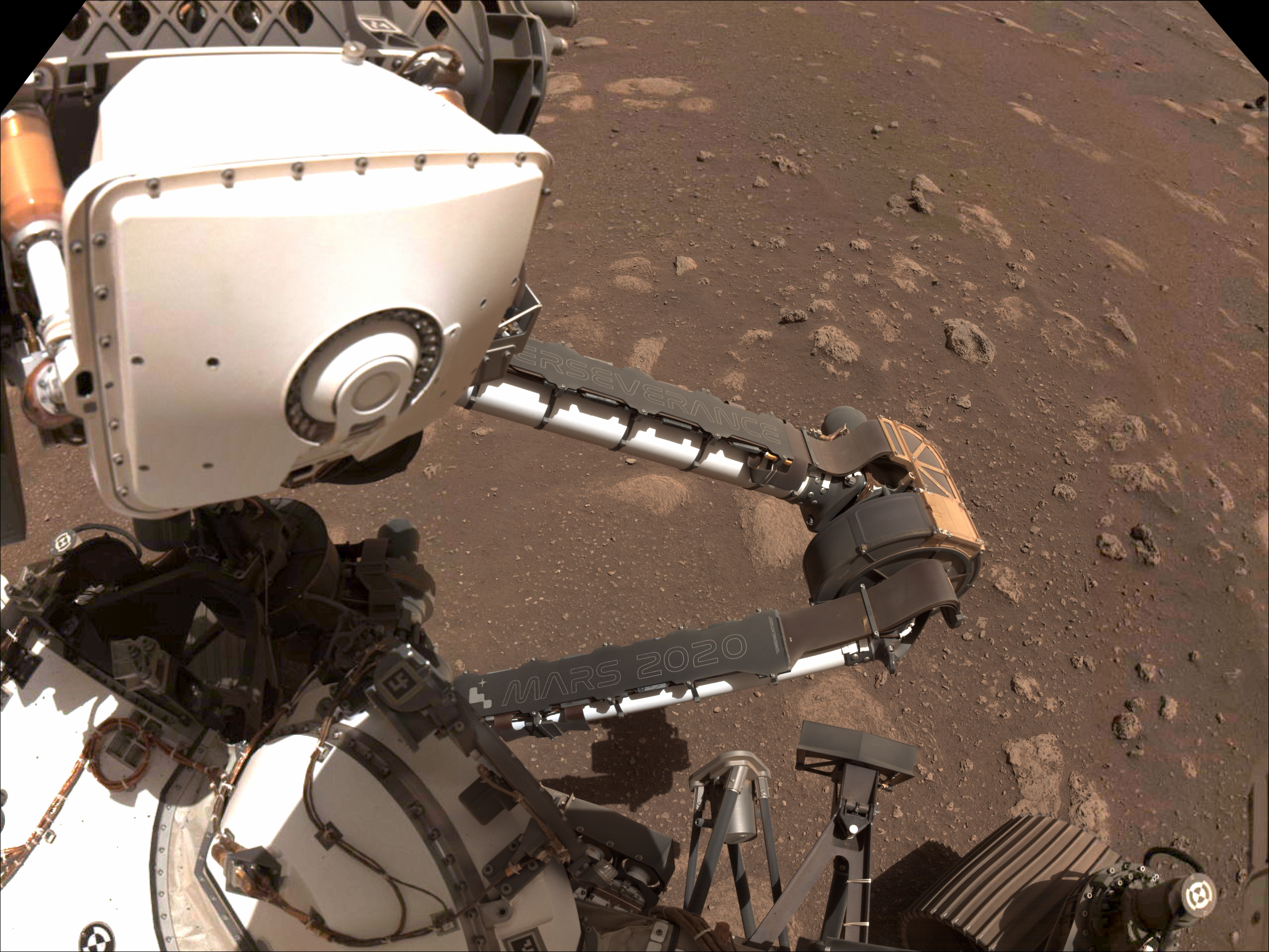 Innovation in Mars Exploration: AI-Assisted Mineral Analysis on Perseverance Rover