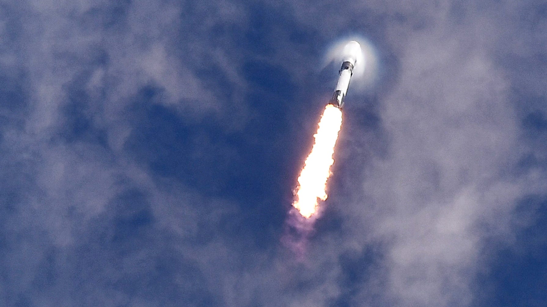 SpaceX Rocket Launch: Latest Starlink Mission from Space Coast