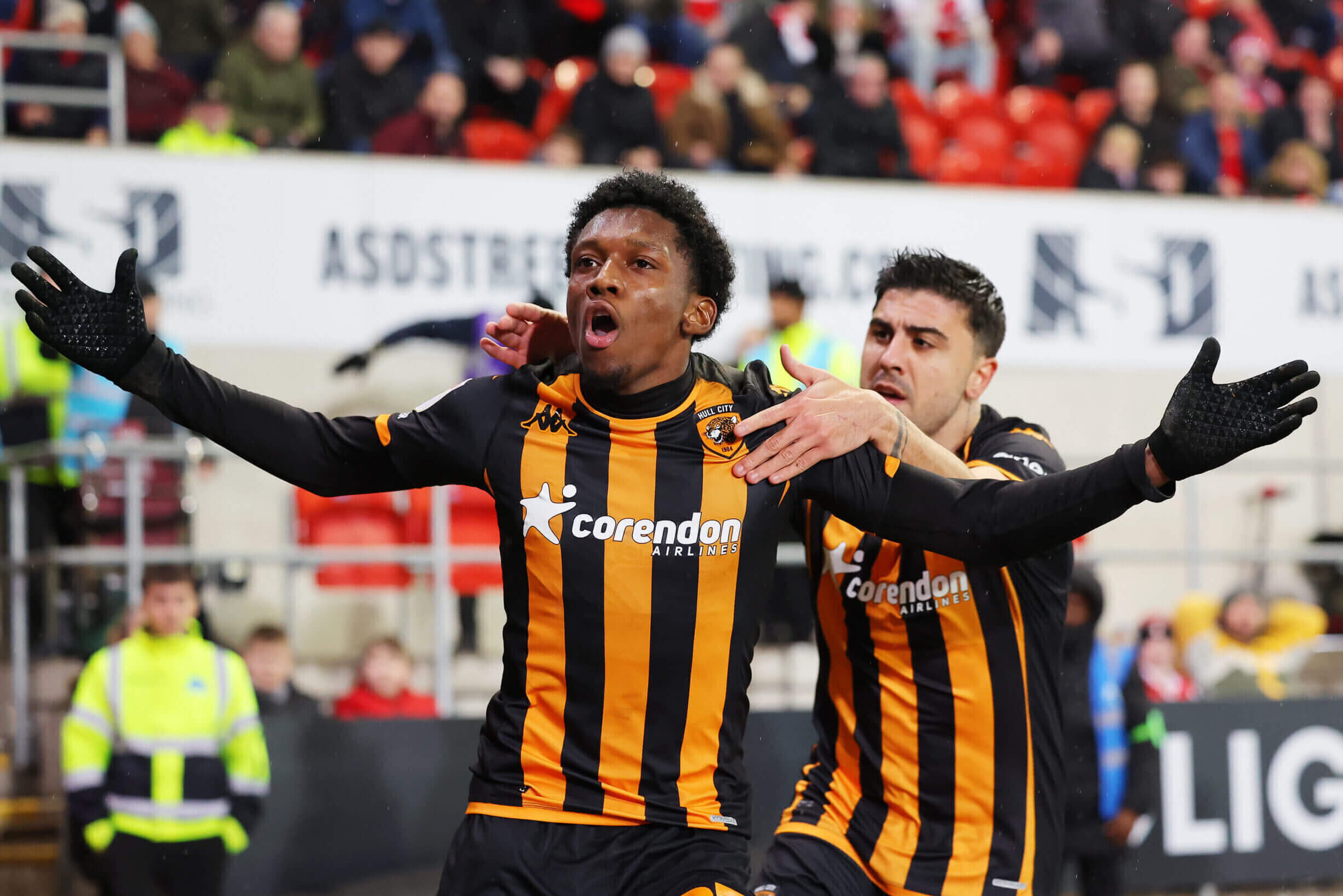 Everton's Pursuit of Jaden Philogene from Hull City: A Transfer Battle