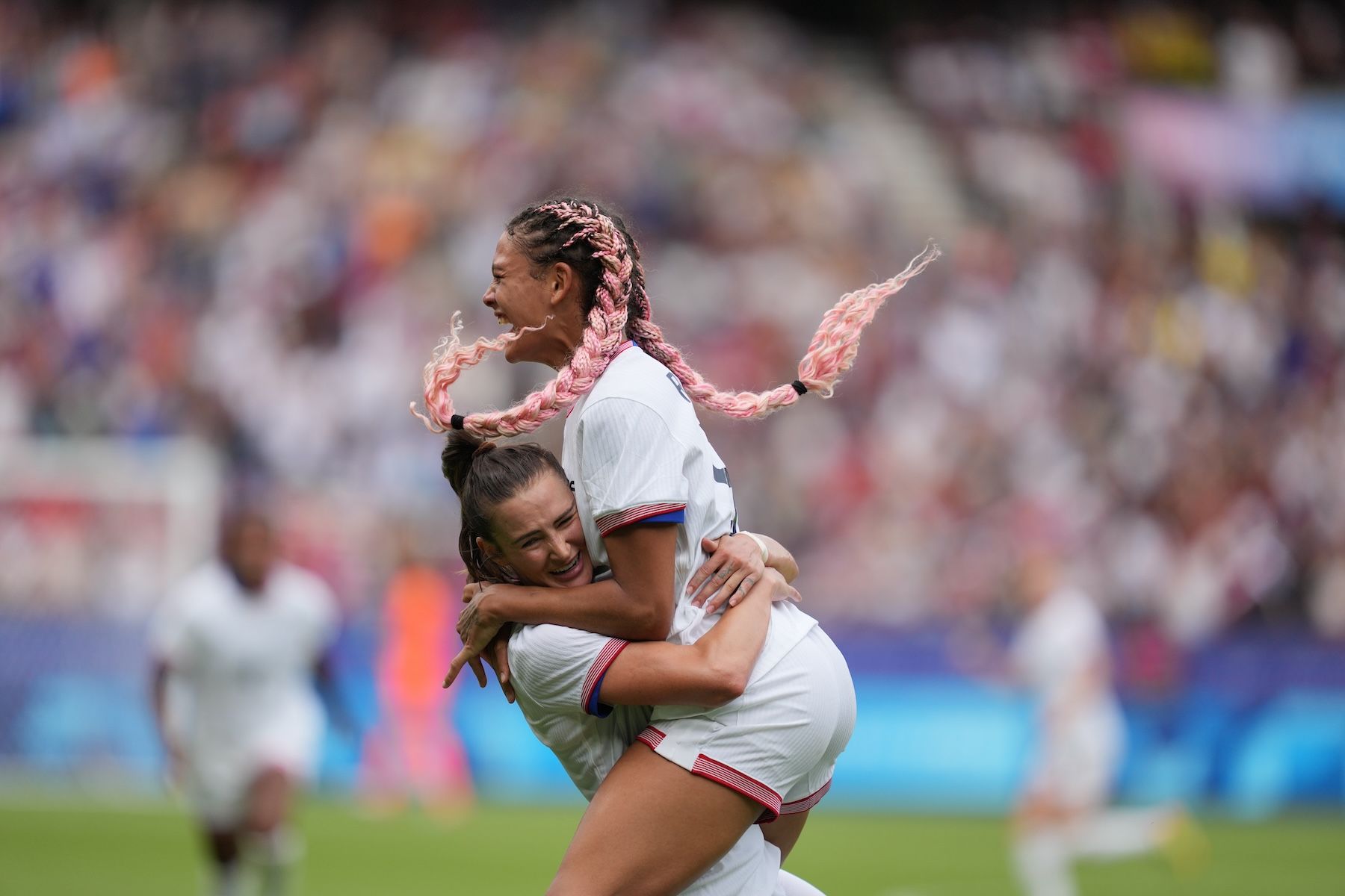 Victory in Sight: USWNT Prepares for Semifinal Clash