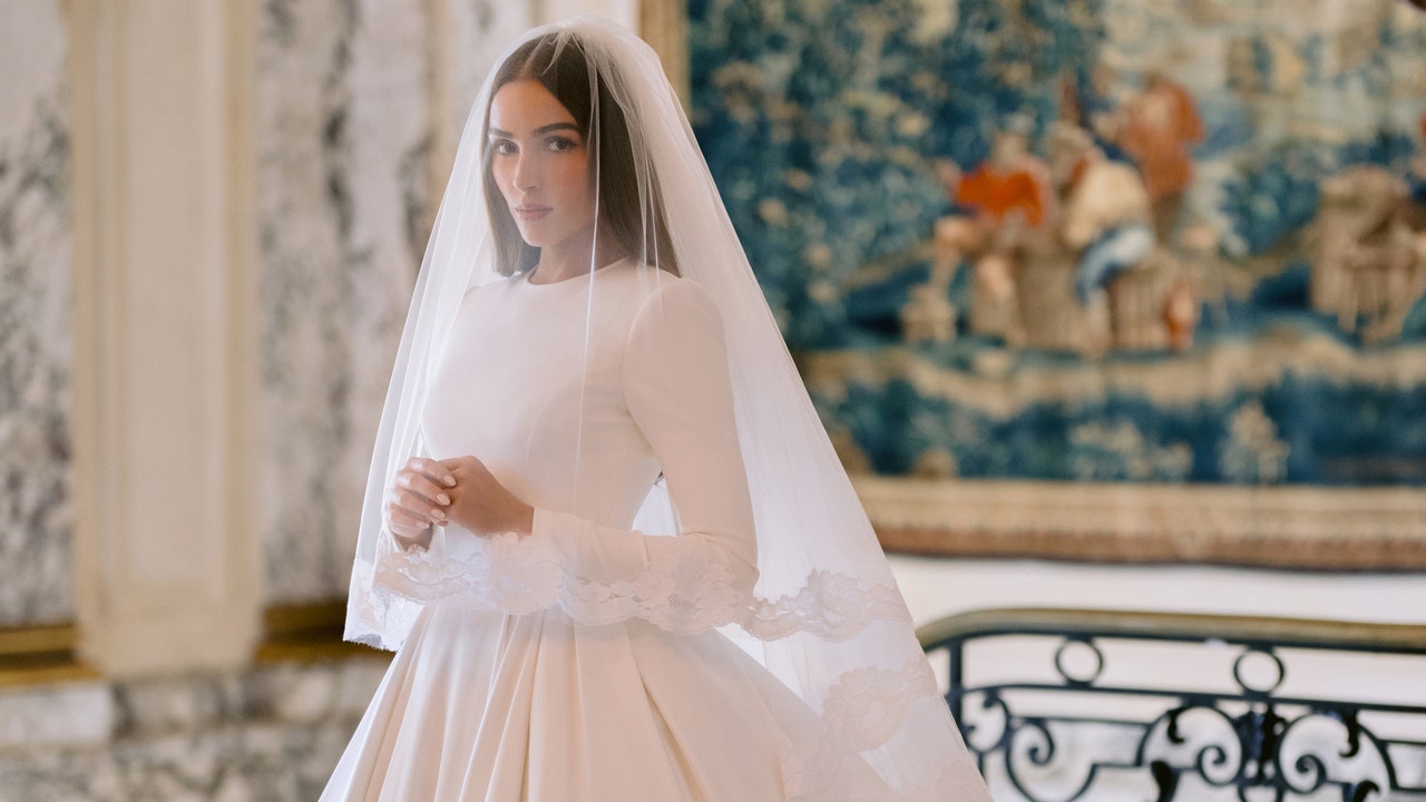 Olivia Culpo's Latest Wedding Gown Innovation in Rhode Island