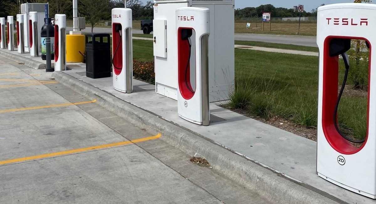 Electric Vehicle Charge Station Resilience: Strategies for Success in Florida