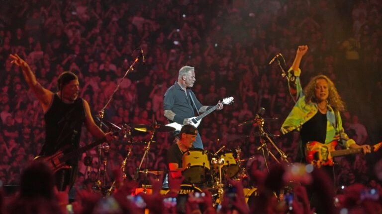 Metallica's No-Repeat Weekend: Innovation in Concert Tour