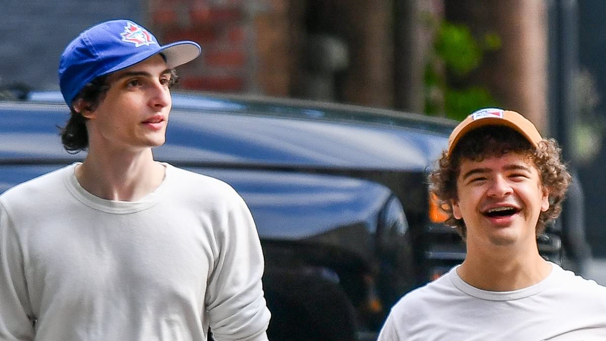 New York House Hunting with Finn Wolfhard and Gaten Matarazzo