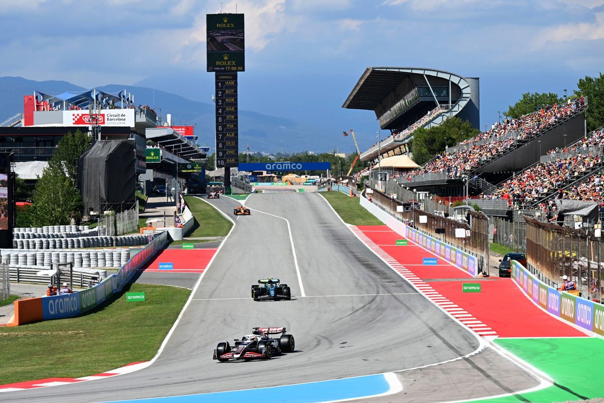 Breaking News: George Russell's Radio Message Sparks Drama at Spanish Grand Prix Qualifying