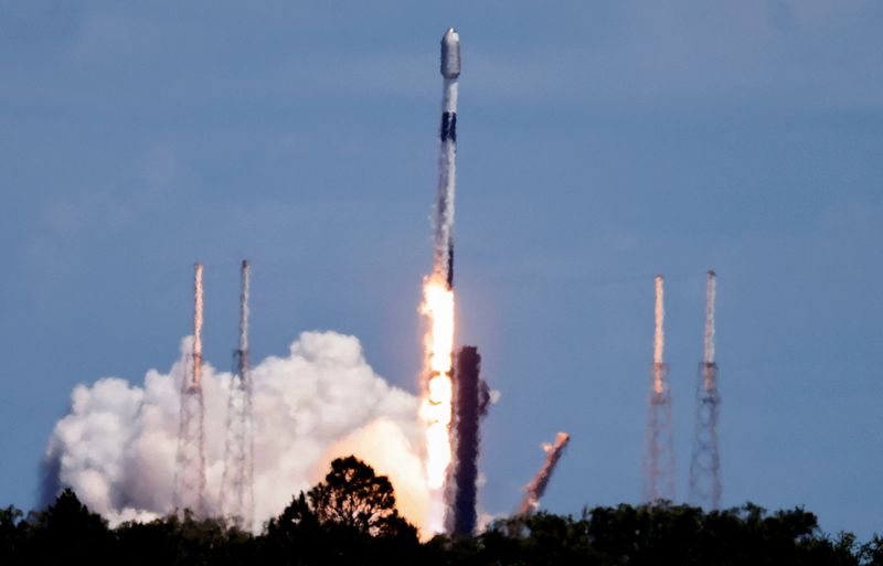 SpaceX launches new US spy constellation with Falcon 9 Rocket