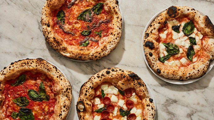 Una Pizza Napoletana: Latest Innovations in Pizza Making