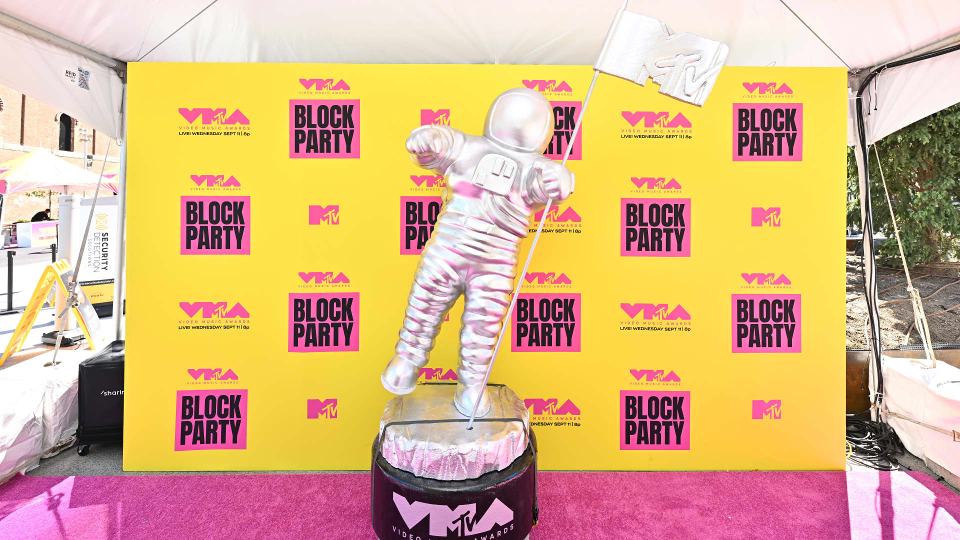 MTV Video Music Awards Shopping Insights 2024