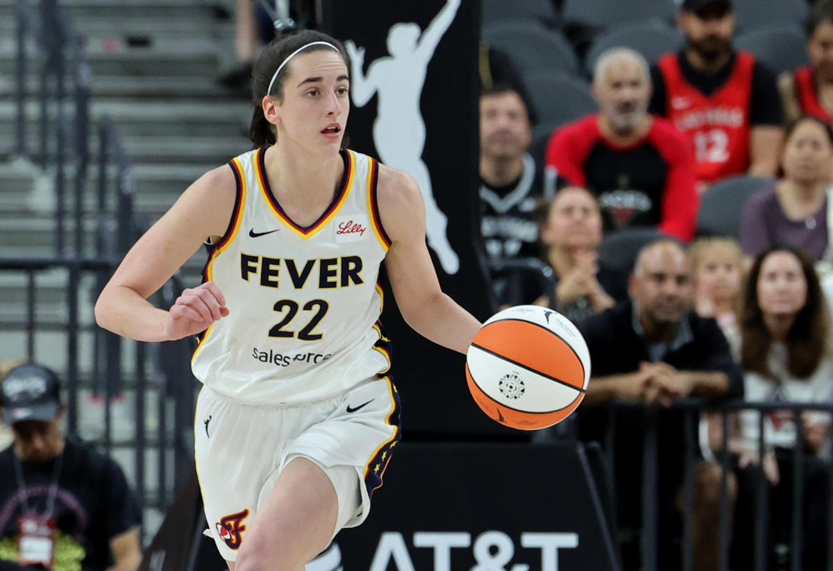 Indiana Fever’s Caitlin Clark Breaks Record Against Las Vegas Aces