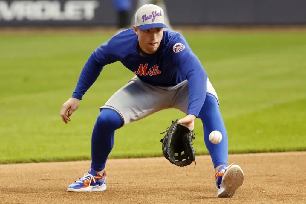 New York Mets Seek Victory in Postseason Battle Against Milwaukee Brewers