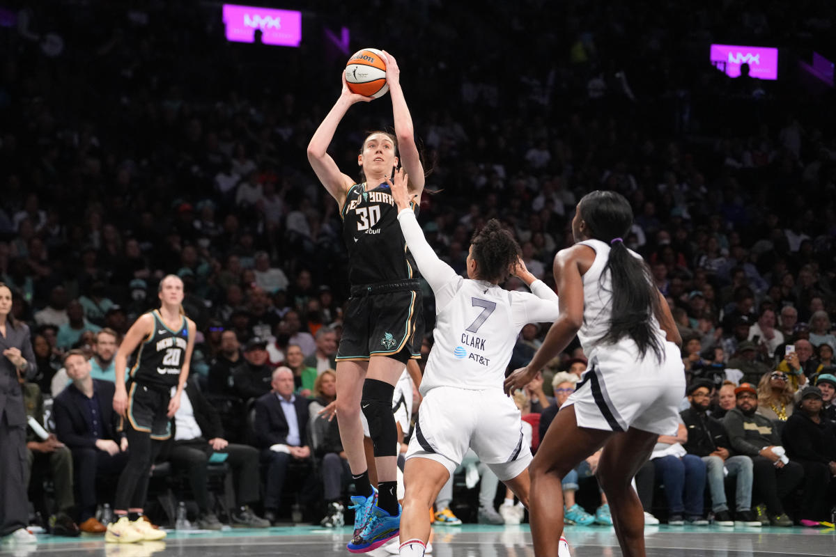 WNBA Playoffs: Liberty's Victory and Sabrina Ionescu's Leading Performance