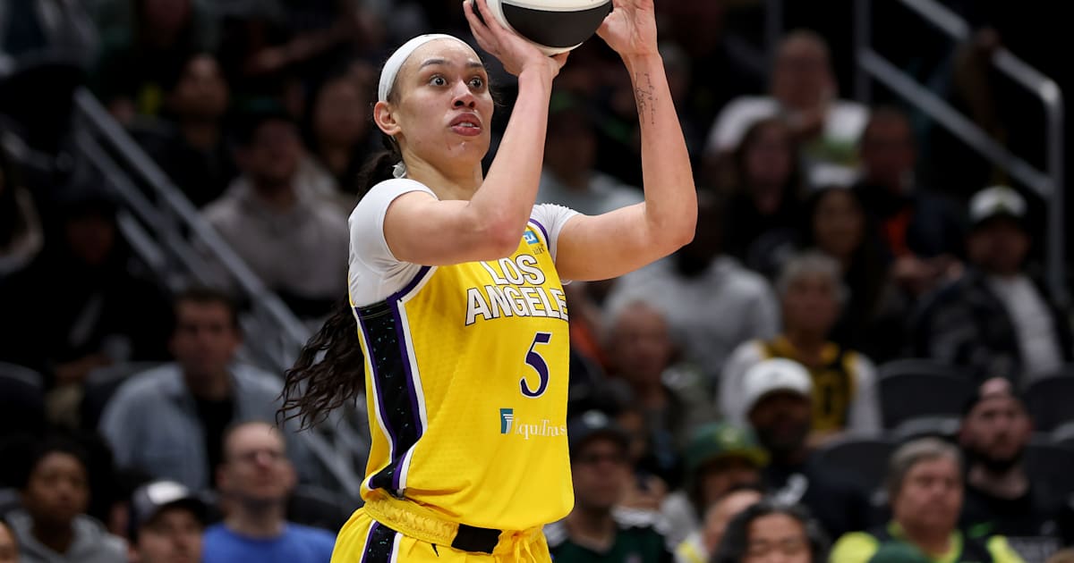 Dearica Hamby Leads Los Angeles Sparks Towards Victory in WNBA