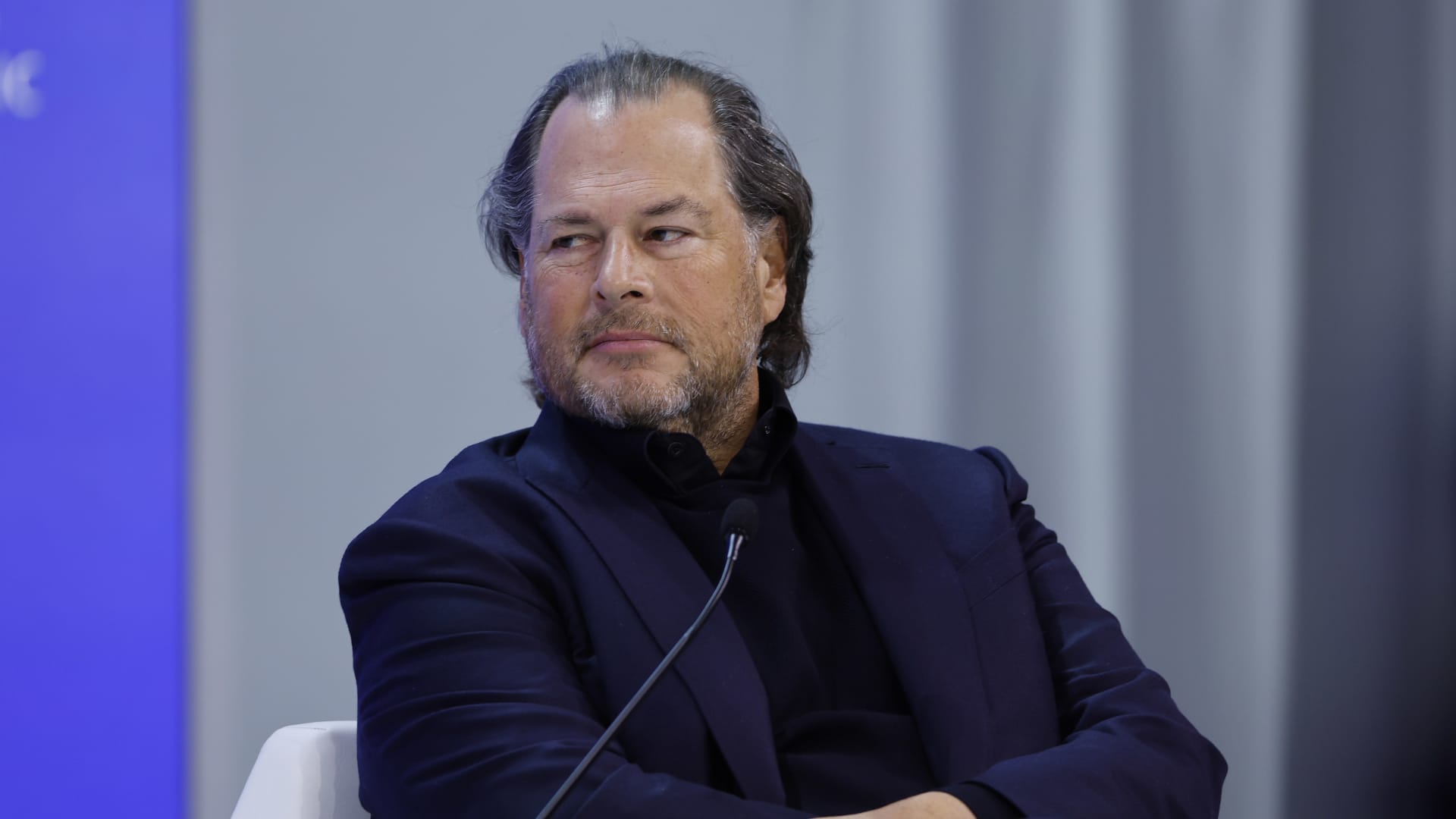 Salesforce Inc plunges 17% after revenue miss in 2006