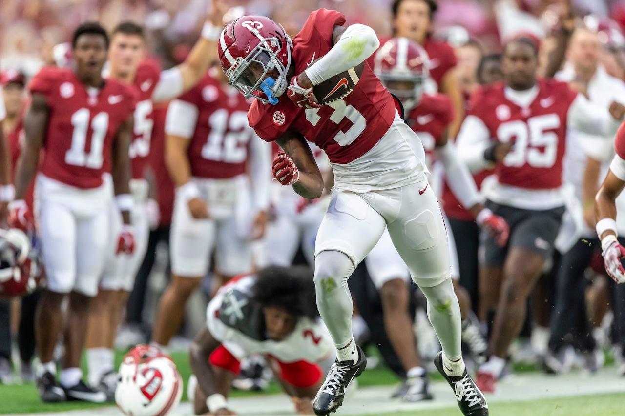 Alabama Crimson Tide vs Tennessee Volunteers: Key Players' Status Revealed