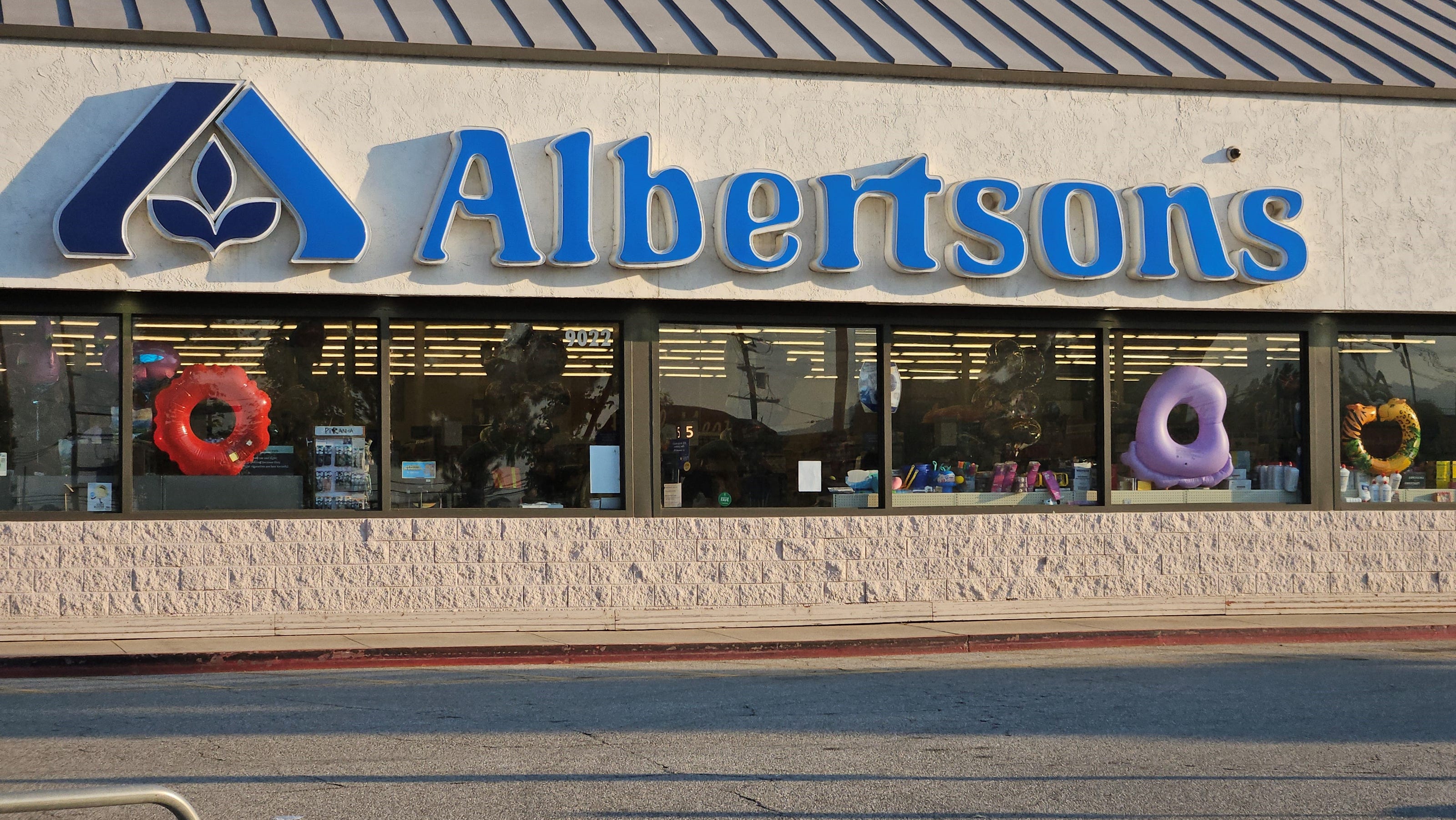 Insights on Kroger and Albertsons Store Transactions Impact Market