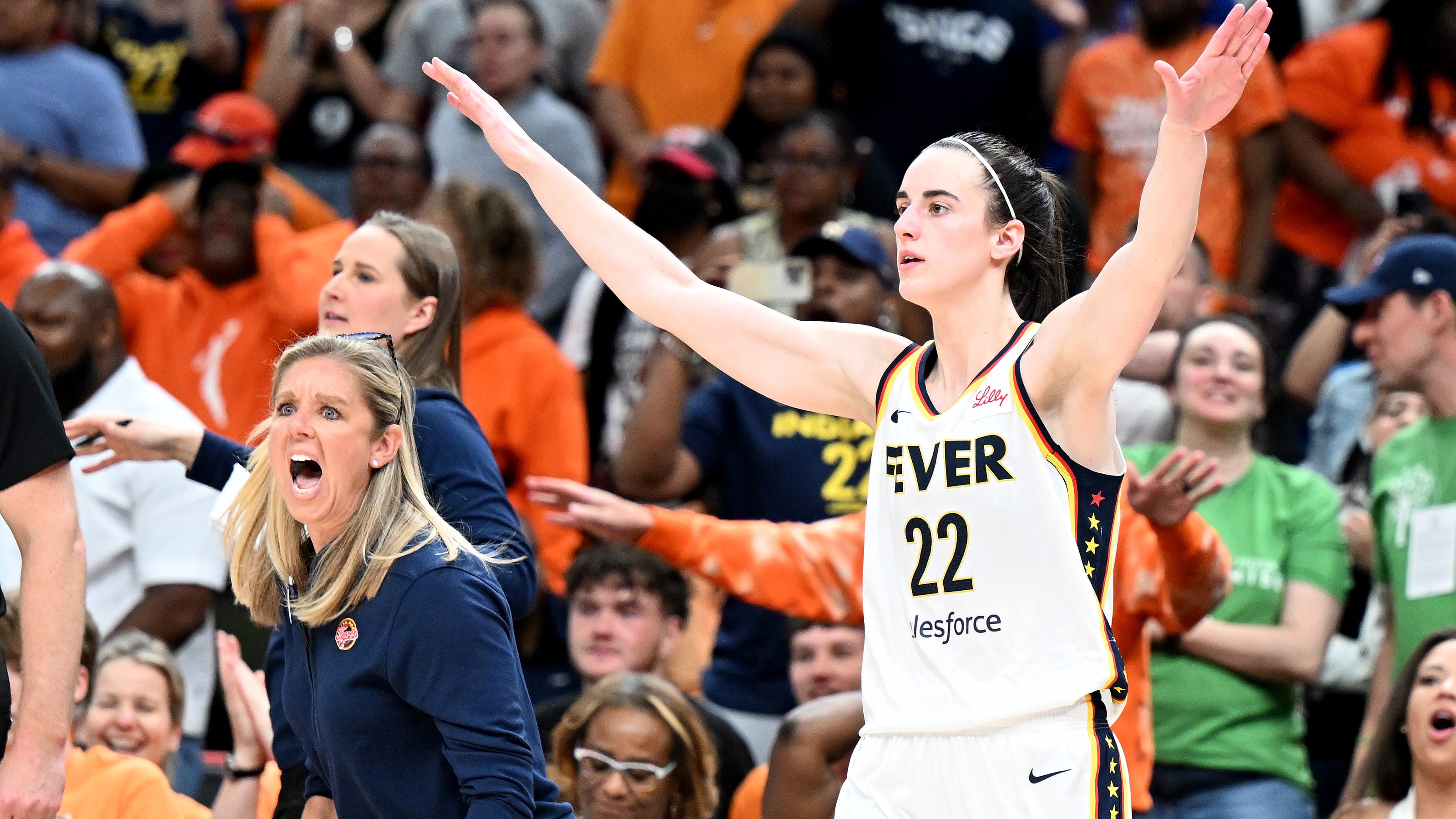 Exciting WNBA Showdown: Taurasi vs. Clark