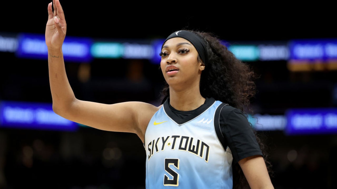 Chicago Sky Secures Victory Over Las Vegas Aces