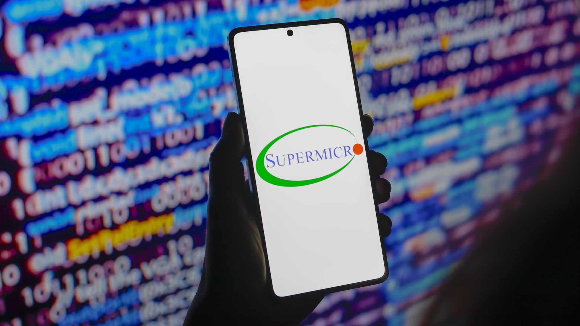 Supermicro Stock Drop: Market Insights on DOJ Probe