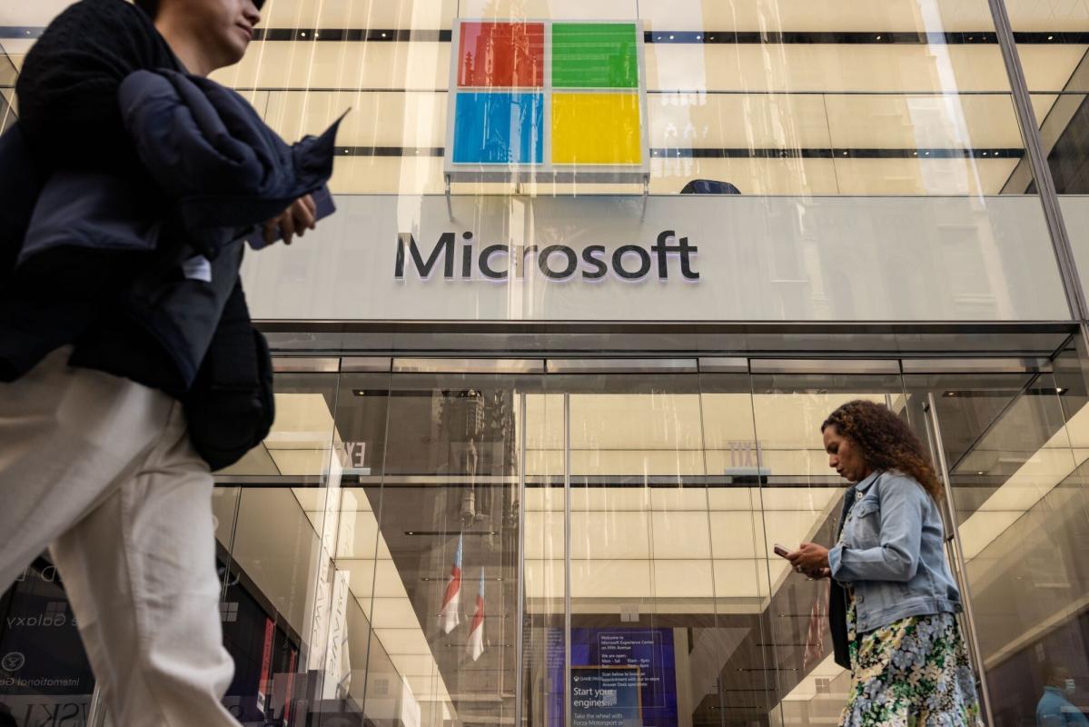 Microsoft's Strategic Share Redemption Plan and Dividend Increase: Insights on Market Impact