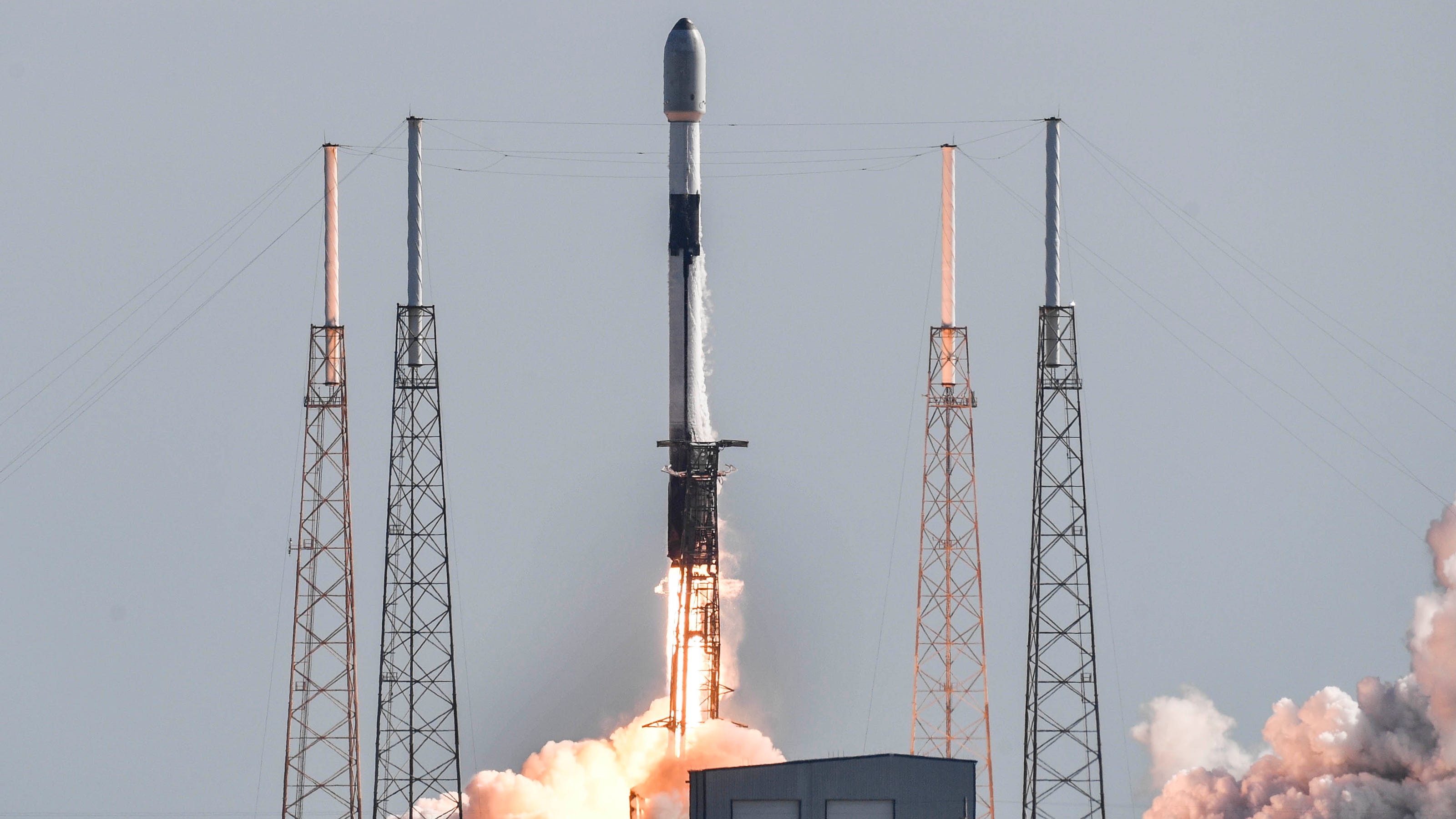 SpaceX Rocket Launch: Latest Starlink Mission from Space Coast