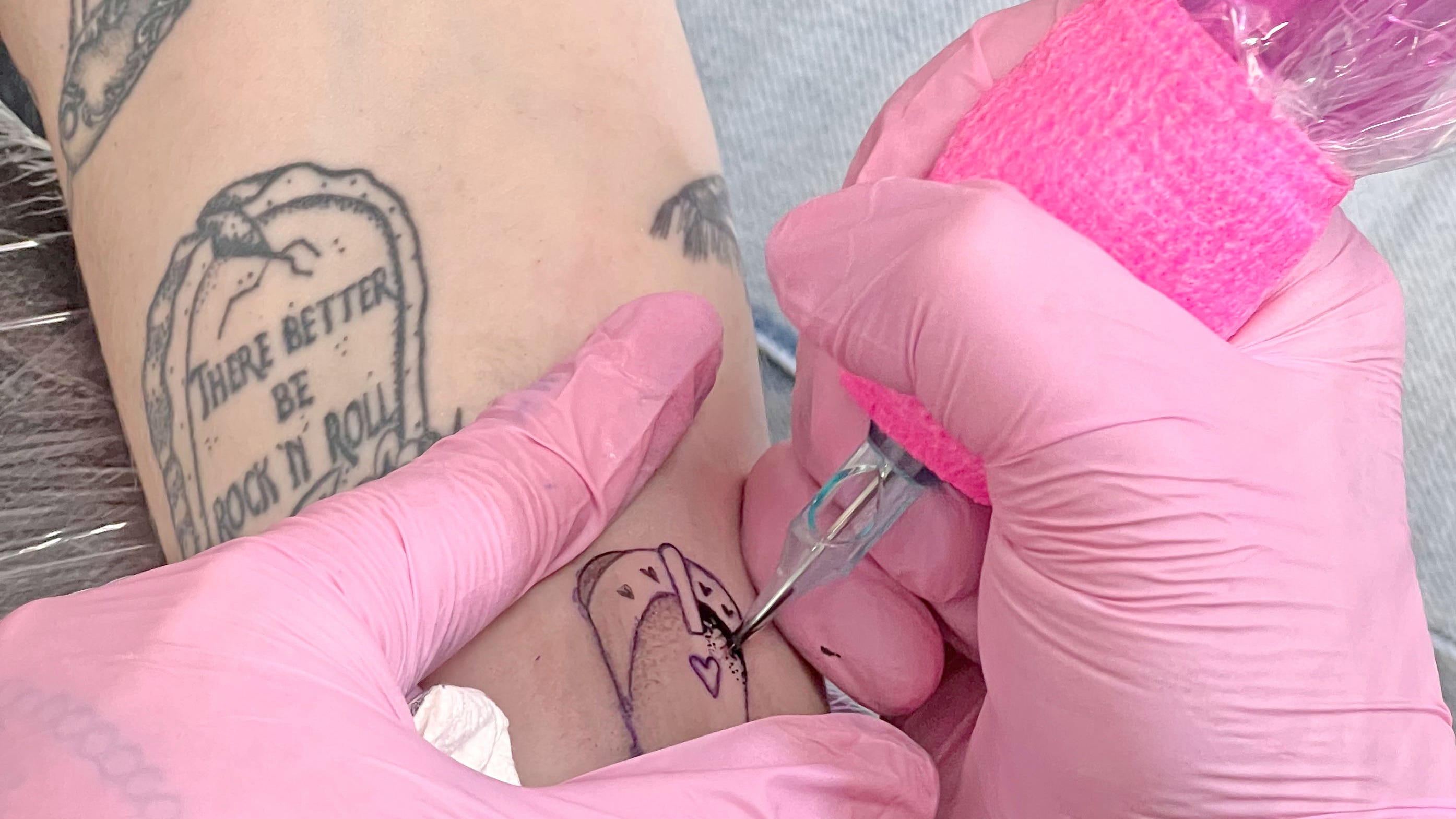 Healthy Tips to Avoid Tattoo Ink Bacteria Contamination