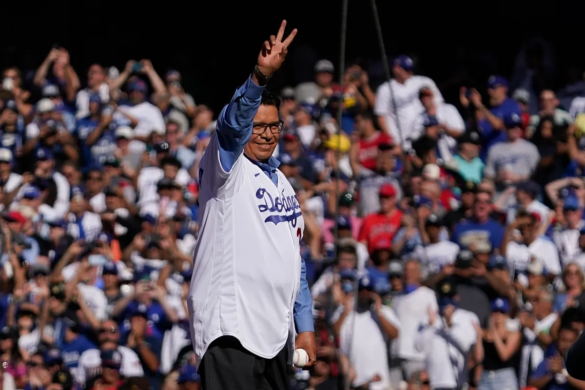 Fernando Valenzuela: Breaking News of Legendary Pitcher's Passing