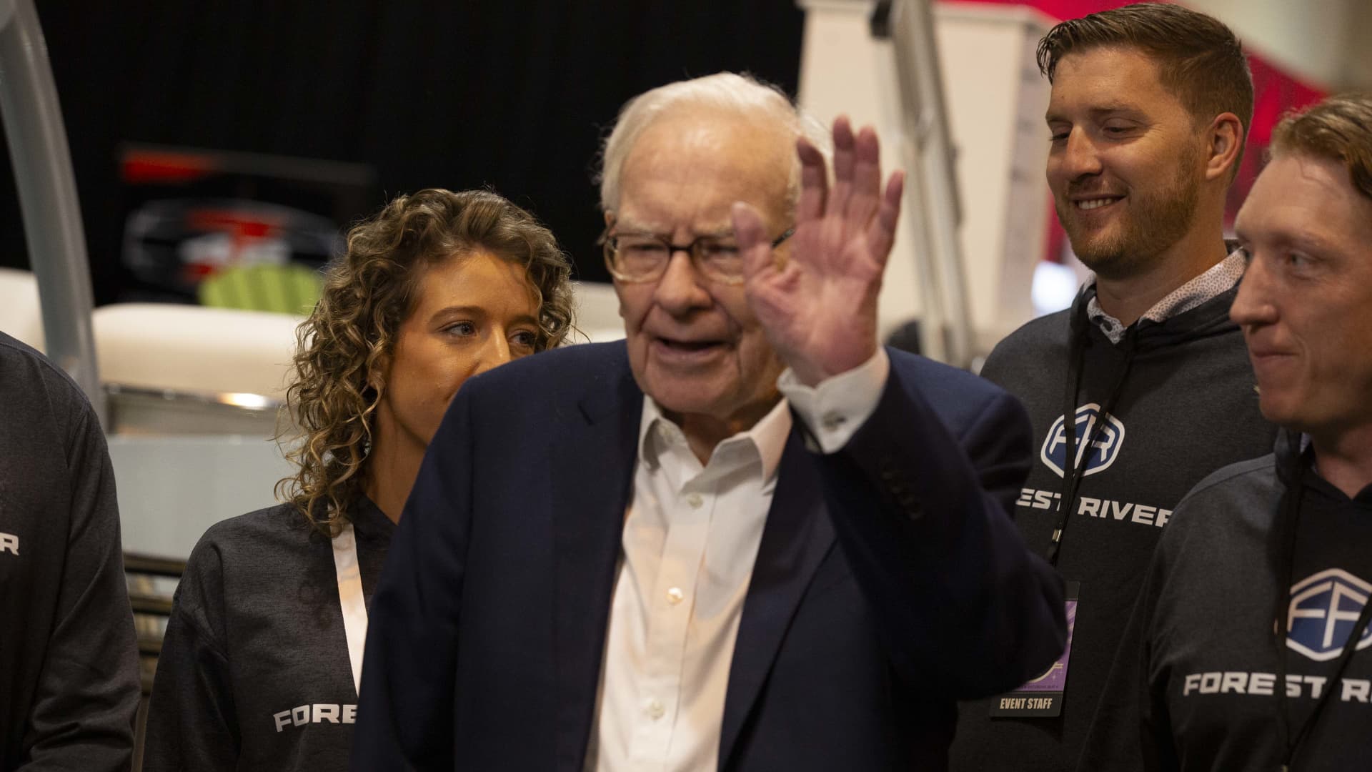 Berkshire Hathaway's Market Strategy and Financial Insights