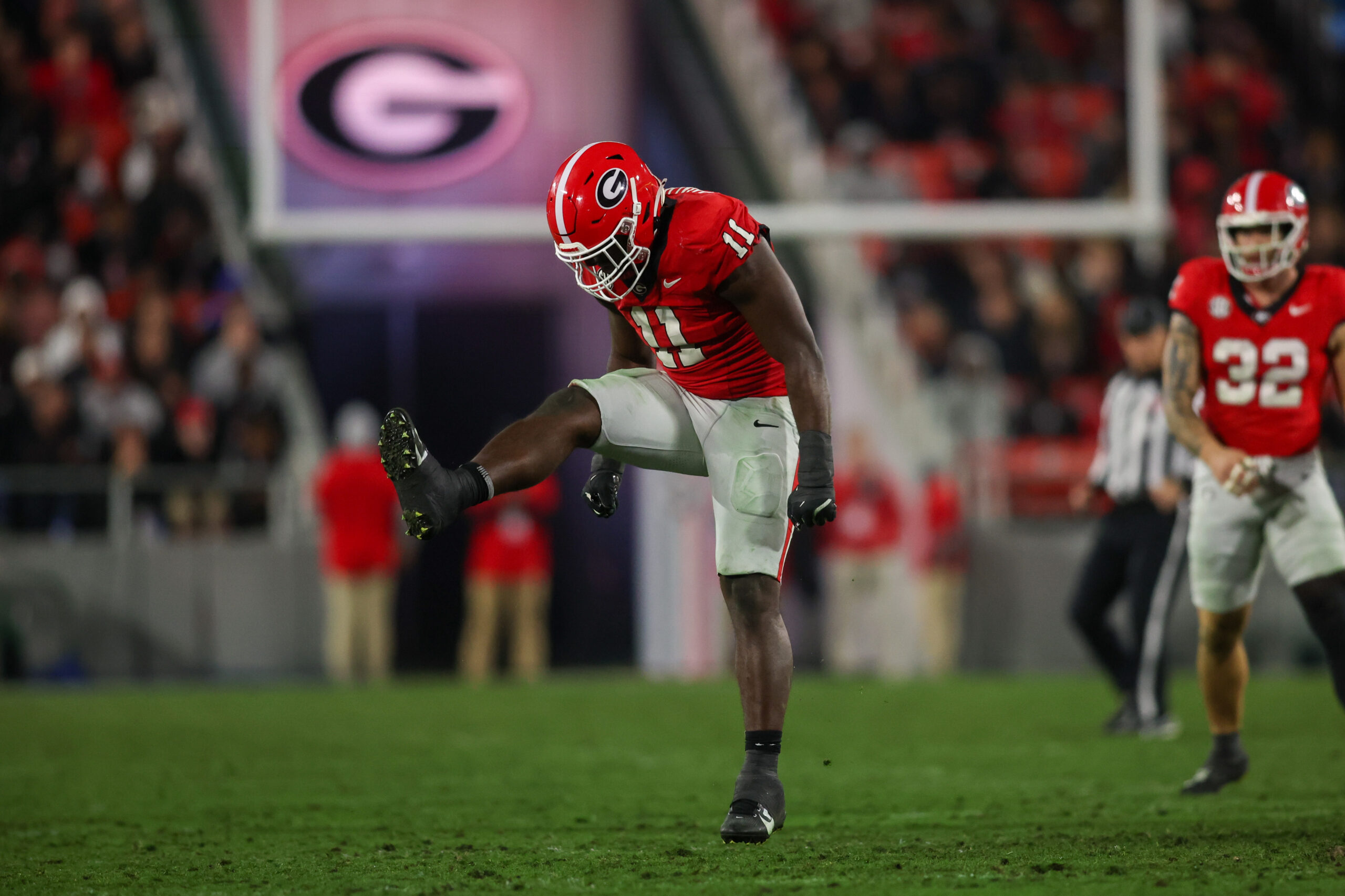 Breaking News: Georgia Bulldogs Edge Defenders Dominate 2025 NFL Draft Rankings