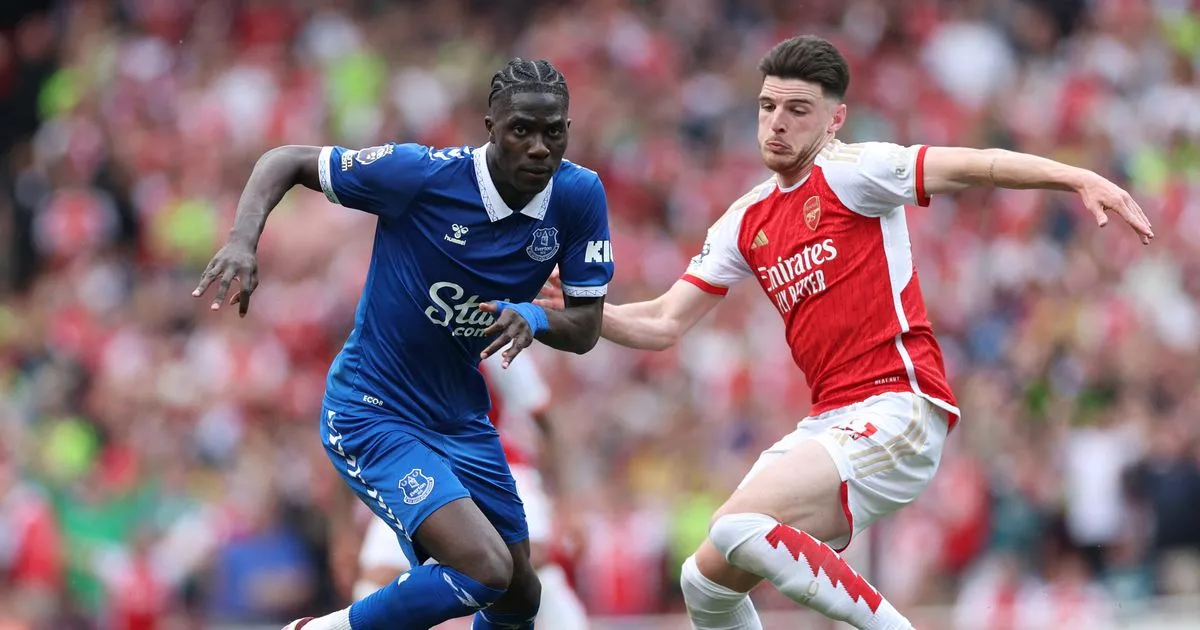 Arsenal Eyes Everton's Amadou Onana & Pursues Victor Osimhen as Striker