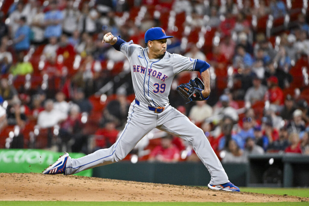 New York Mets Closer Edwin Diaz Ejected in Victory Over Chicago Cubs