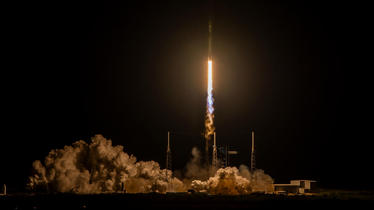 SpaceX Launches 24 Starlink Satellites from Florida - Innovation in Space Exploration