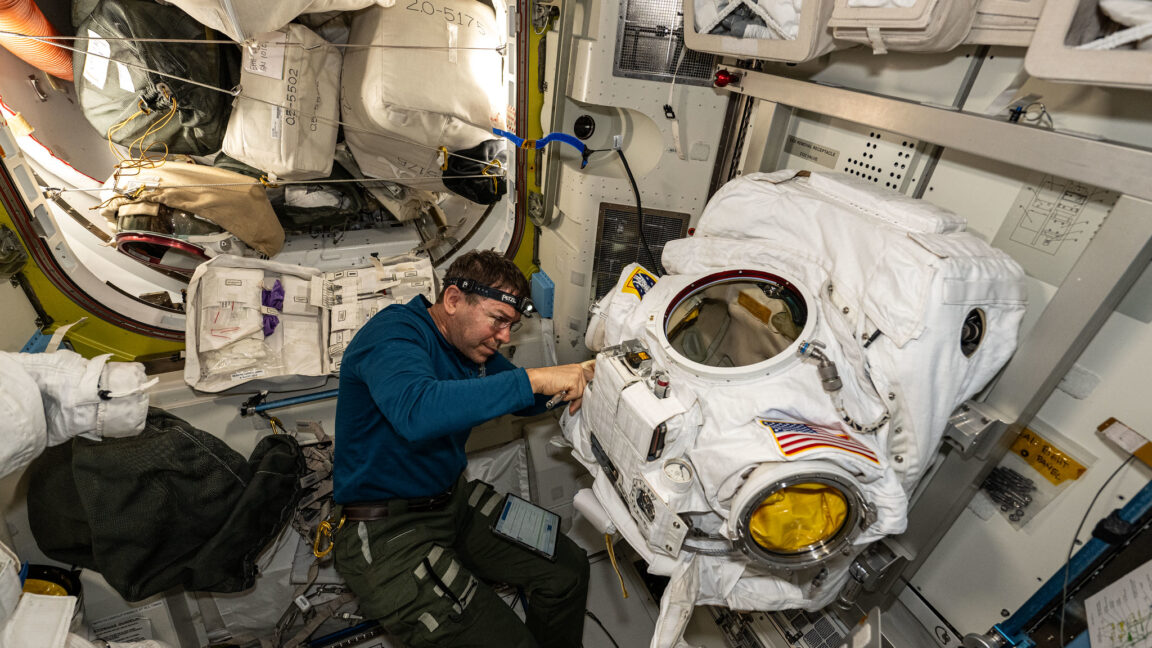 Astronauts' Latest Hospital Incident: Keeping Florist's Chrysanthemum