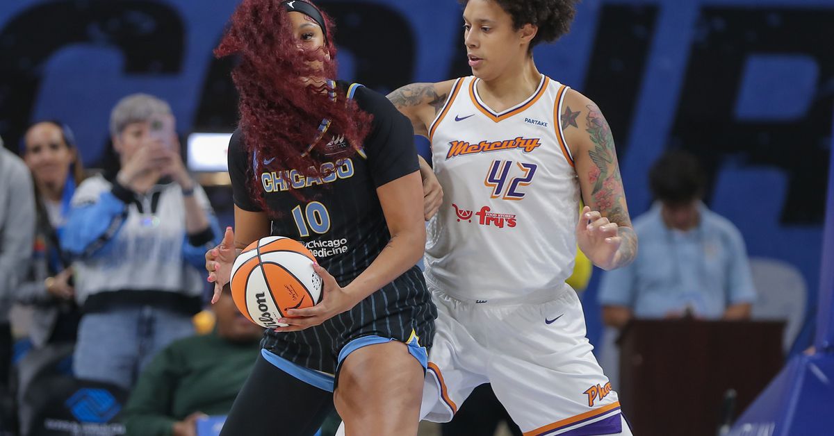 Brittney Griner Dominates as Chicago Sky Rookie Faces Phoenix Mercury Great