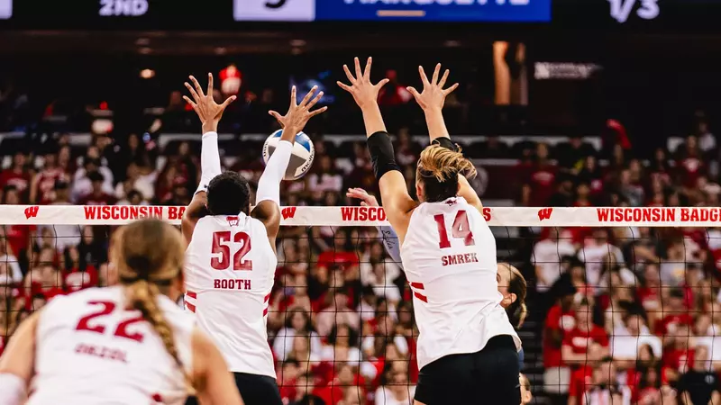 Breaking Records: Wisconsin Badgers vs. Minnesota Golden Gophers Women's Volleyball