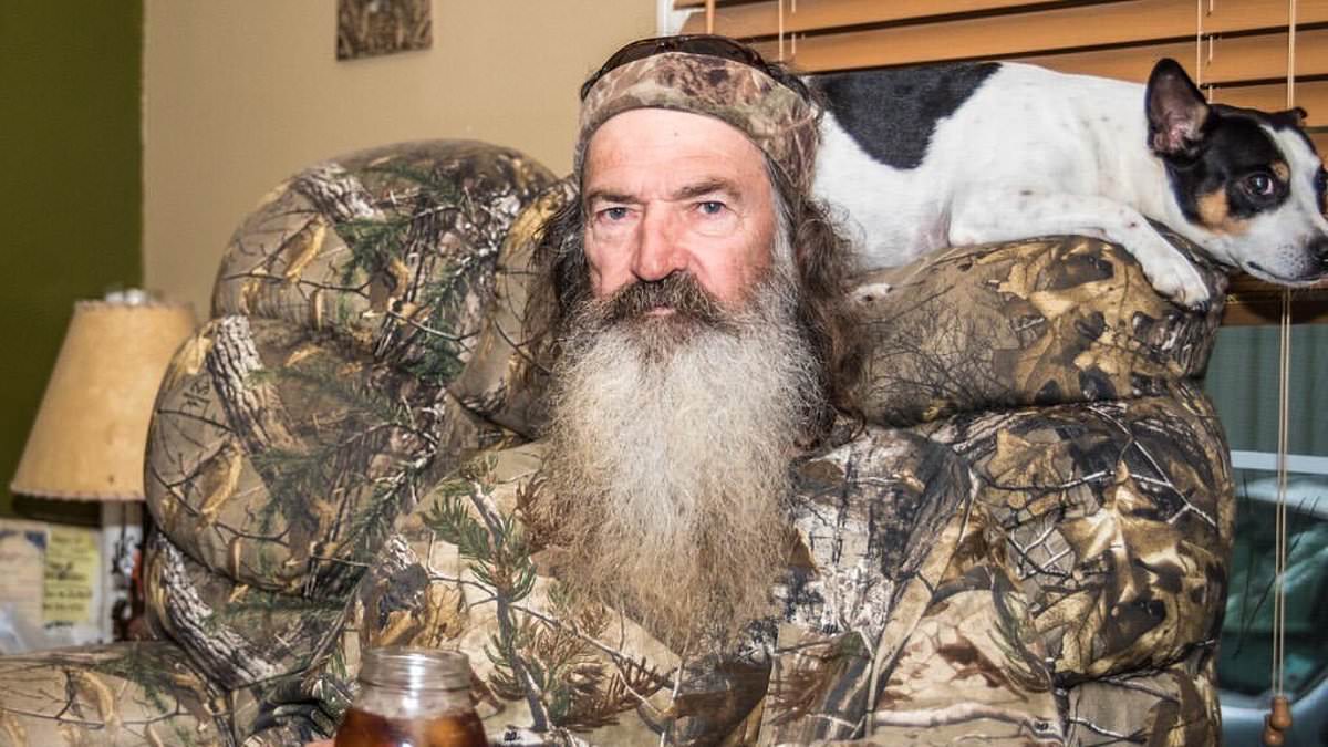 Phil Robertson's Battle with Alzheimer's Disease: Family Support and Comfort