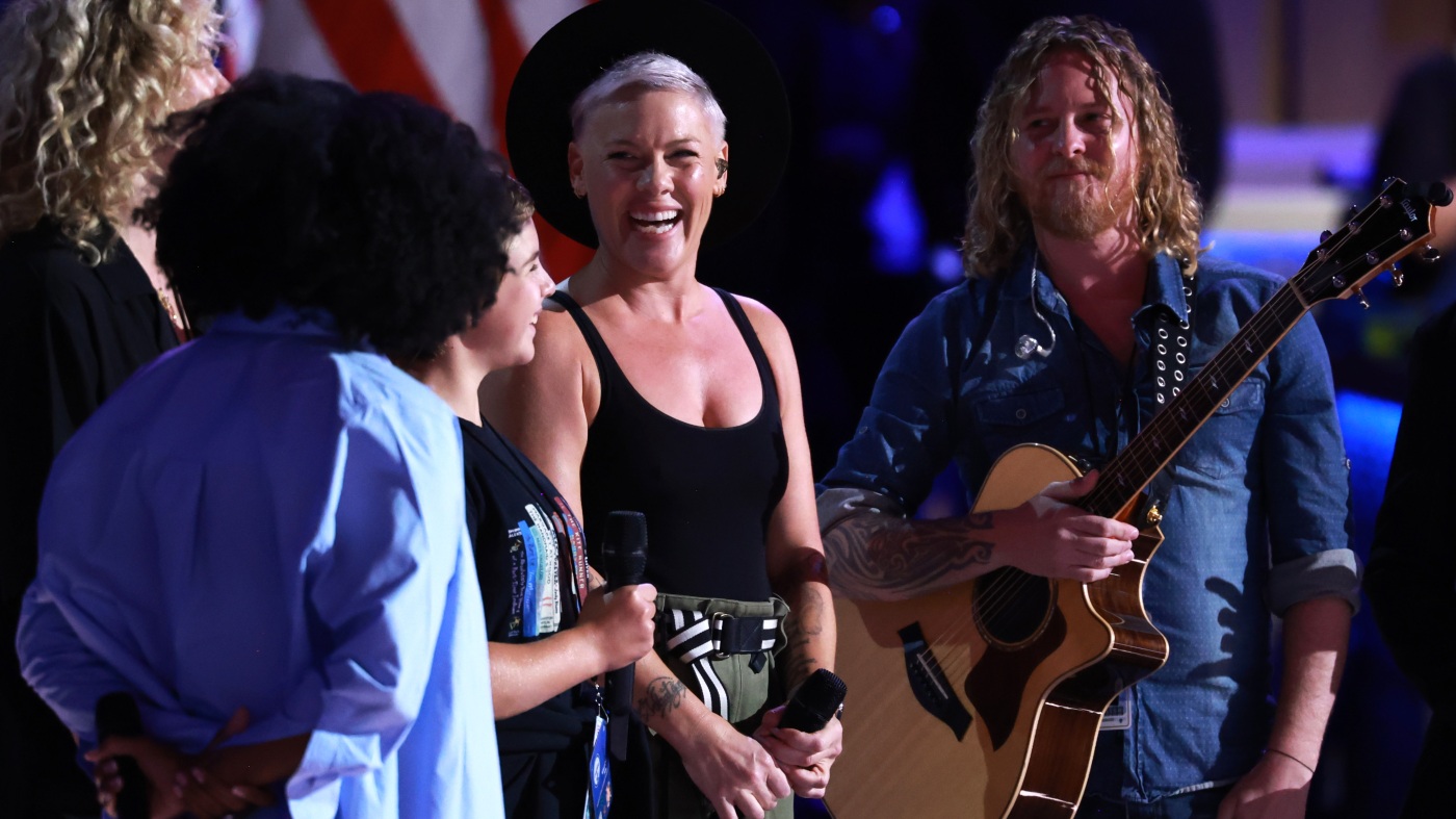 Pink's Breakthrough Performance at Democratic National Convention