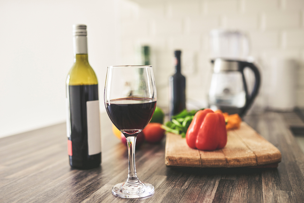 Unlocking the Wellness Benefits of Red Wine: Tips for a Healthy Diet