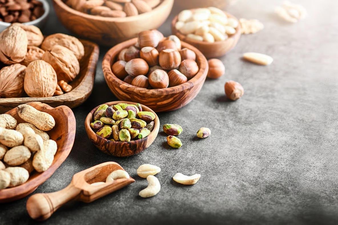 The Impact of Nuts on Weight Loss Diets: A Nutritious Approach