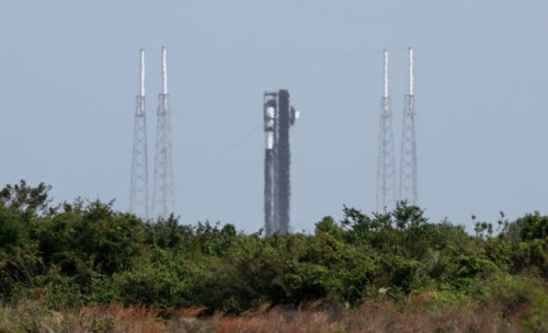 SpaceX Launches Starlink Satellites on Falcon 9 Rocket from Cape Canaveral