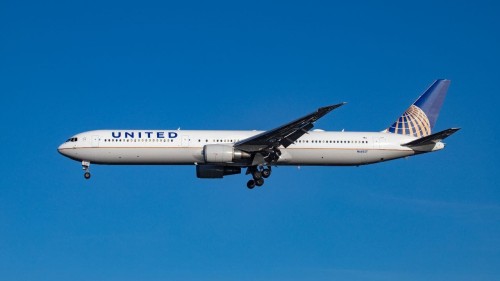 United Airlines Safety Strategies at SFO: Insights and Response