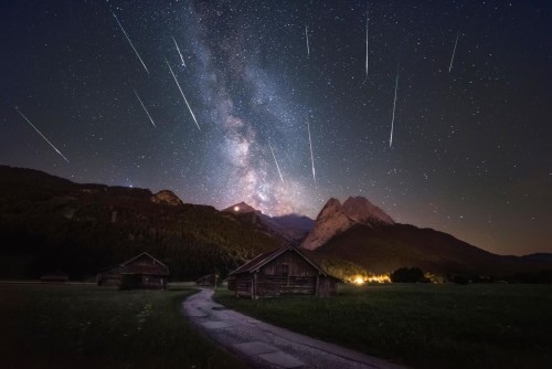 Celestial Spectacle: Perseids Meteor Shower 2024 Update