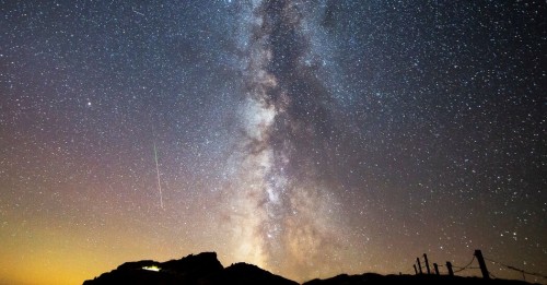 Perseids Light Up Night Sky: Latest Cosmic Breakthrough