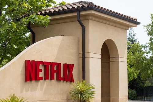 Netflix's Market Dominance and Investment Growth Outlook