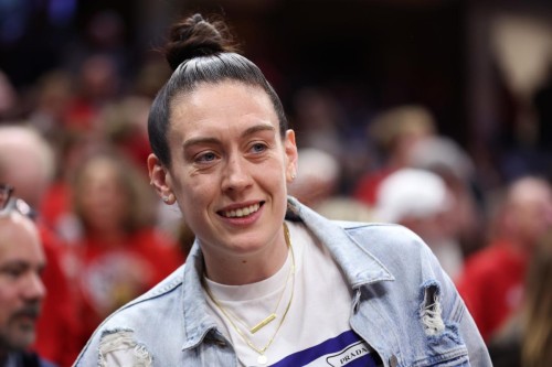 New York Liberty's Stylish Outfit Shines at WNBA Finals Game 4