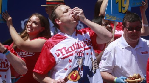 New Netflix Special: Joey Chestnut vs. Takeru Kobayashi in Unfinished Beef