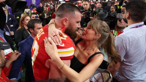 Travis Kelce and Taylor Swift Latest Relationship Update