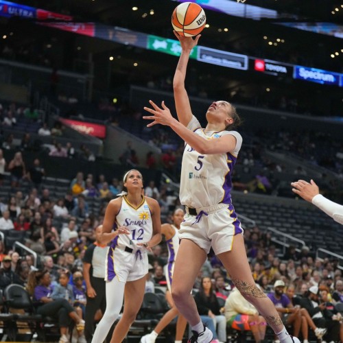 Seattle Storm vs. Los Angeles Sparks: Breaking News and Predictions