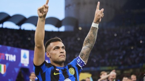 Inter Milan Dominates Genoa in Serie A Season Opener