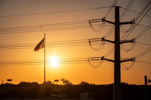 Texas Electric Grid Faces Extreme Weather Risks as Heatwave Hits